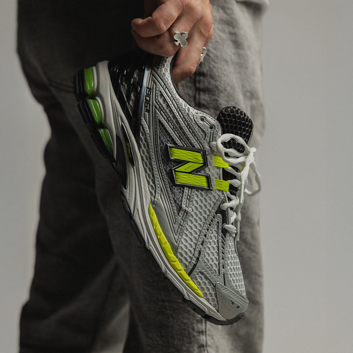 New Balance 1906R Light Silver Metallic Alkaline Green Size 8.5 NEW BALANCE 1906R U190652H - Shiekh main image 2