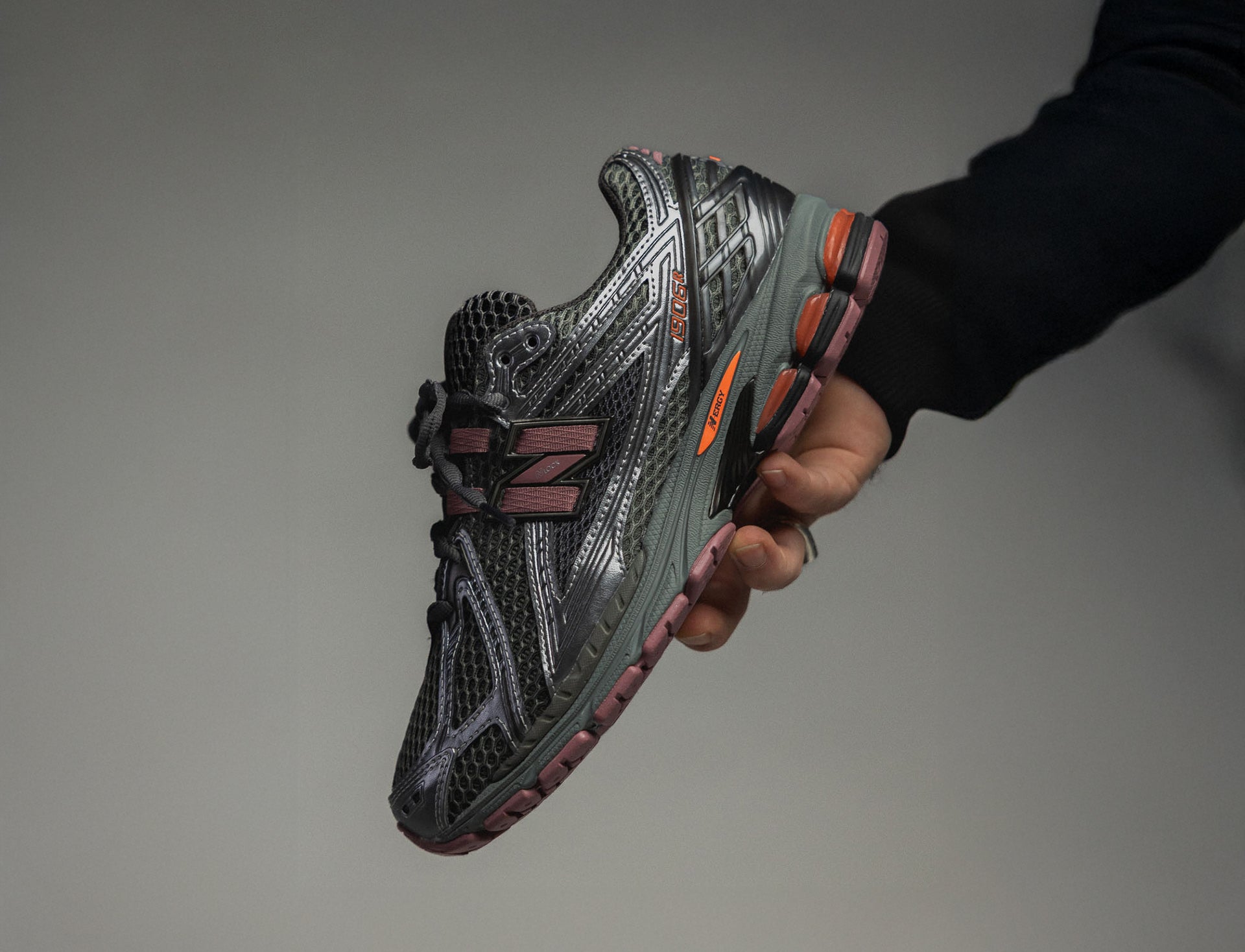 New Balance 1906R dark silver metallic rosewood