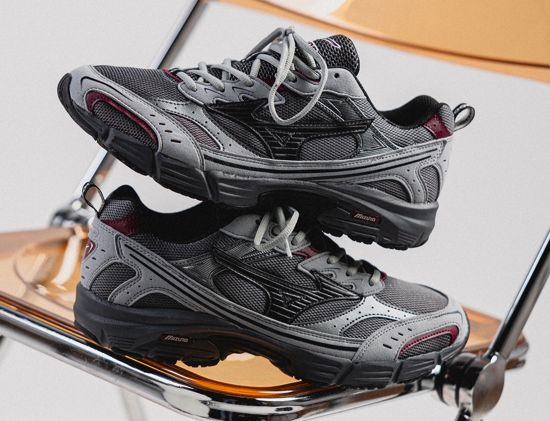 Mizuno MXR iron gate black fig