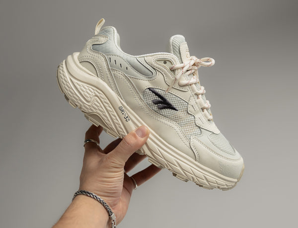 Hi-Tec Eastend WP 'Japan Line' Pack off white