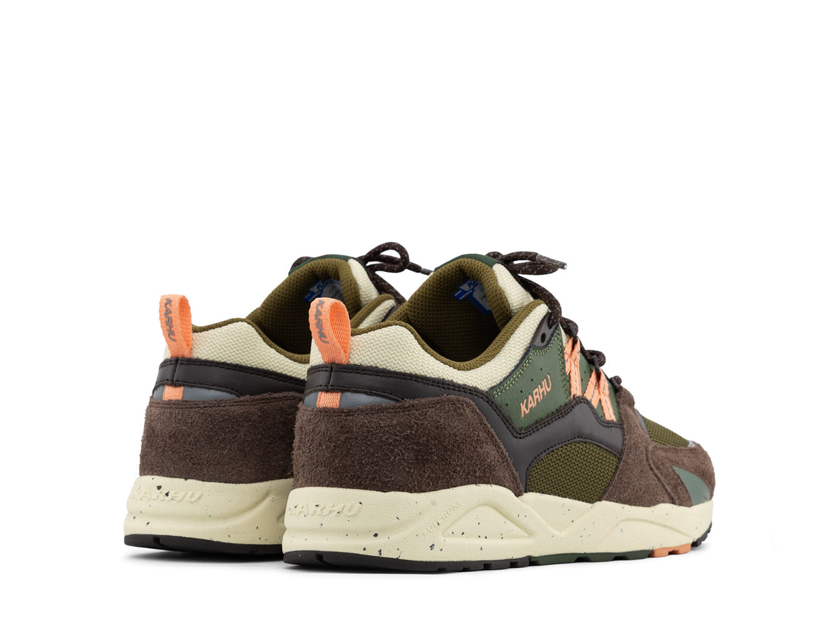 Karhu Fusion 2.0 shaved chocolate peach bloom