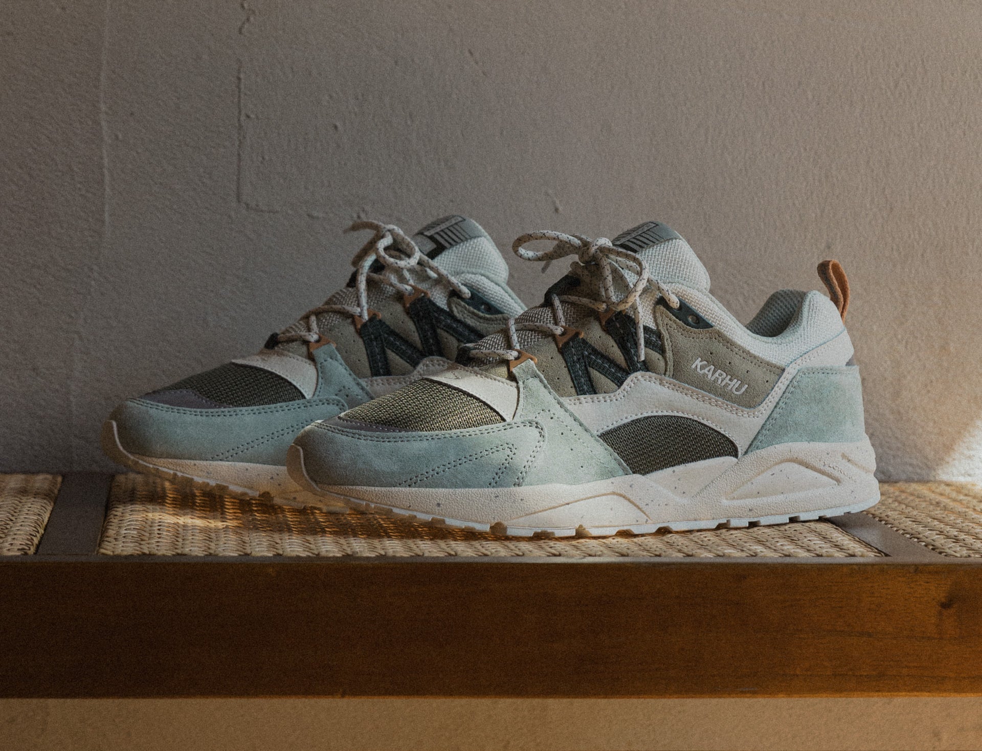 Karhu Fusion 2.0 sea foam pineneedle