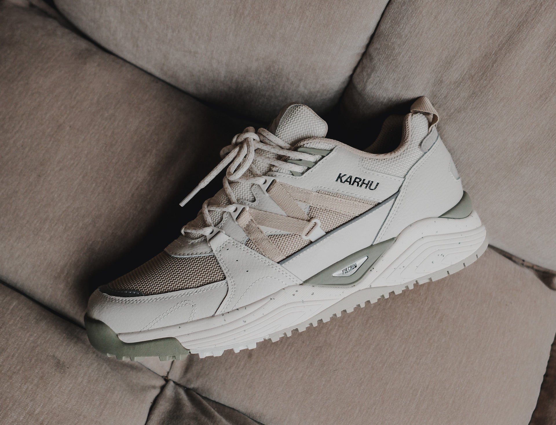 Karhu Fusion XC blanc de blanc silver lining