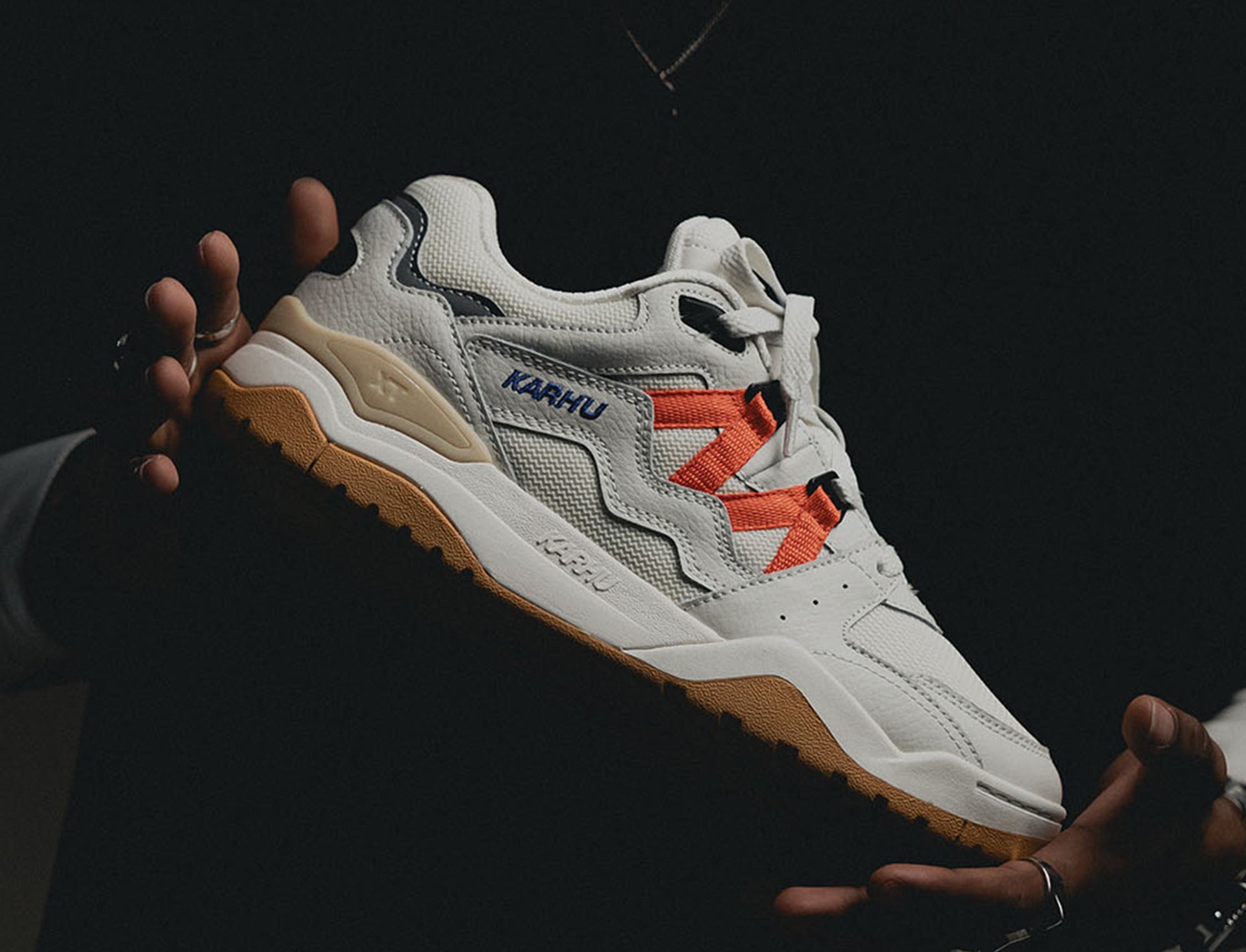 Karhu Fusion XT black de blanc nasturtium