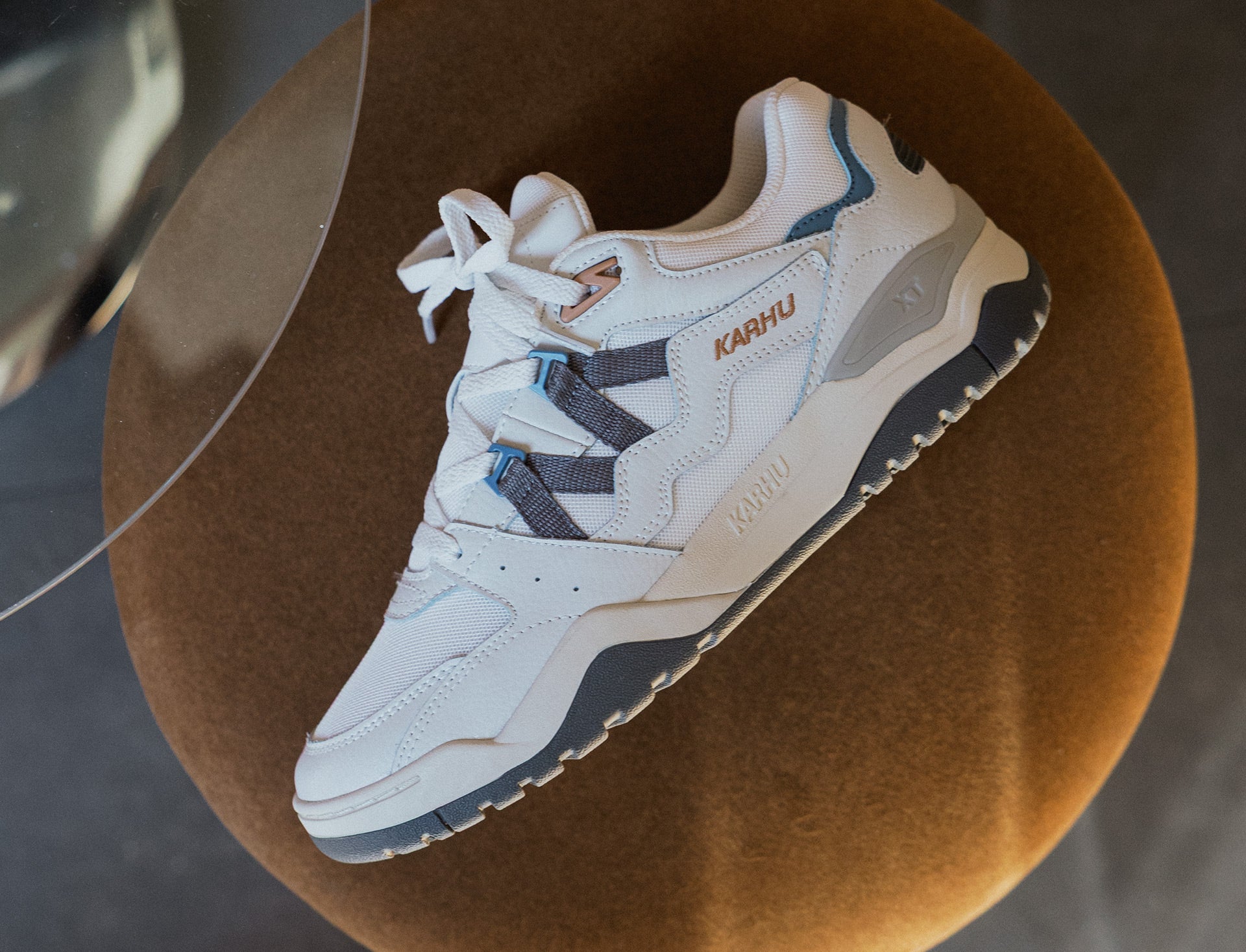 Karhu Fusion XT blanc de blanc hematite