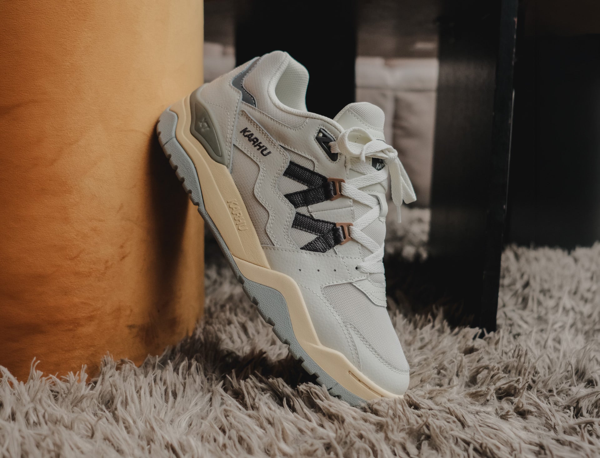 クリニカル　カリオロジー Karhu Fusion XT icicle dark gull gray