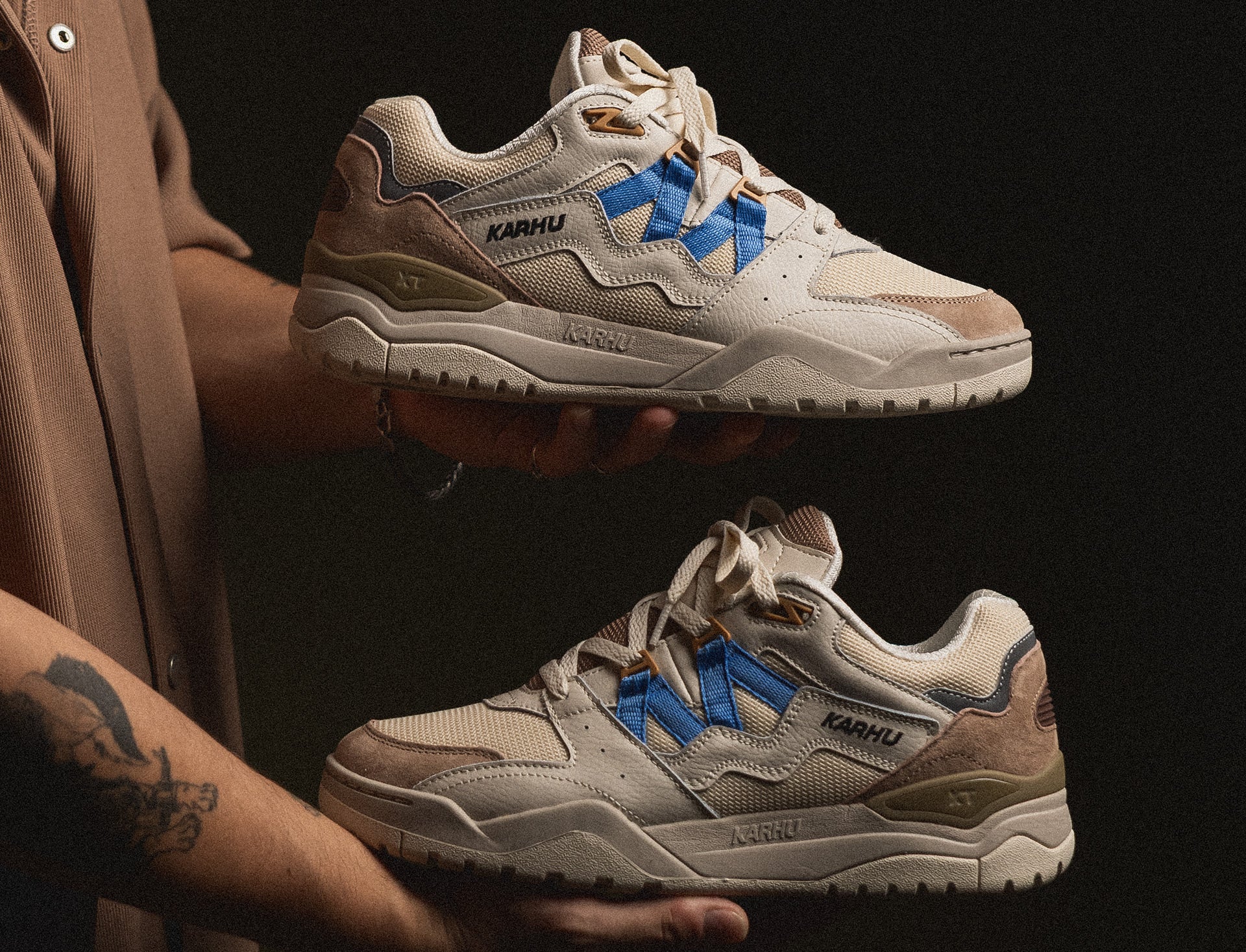 Karhu Fusion XT warm taupe azure blue
