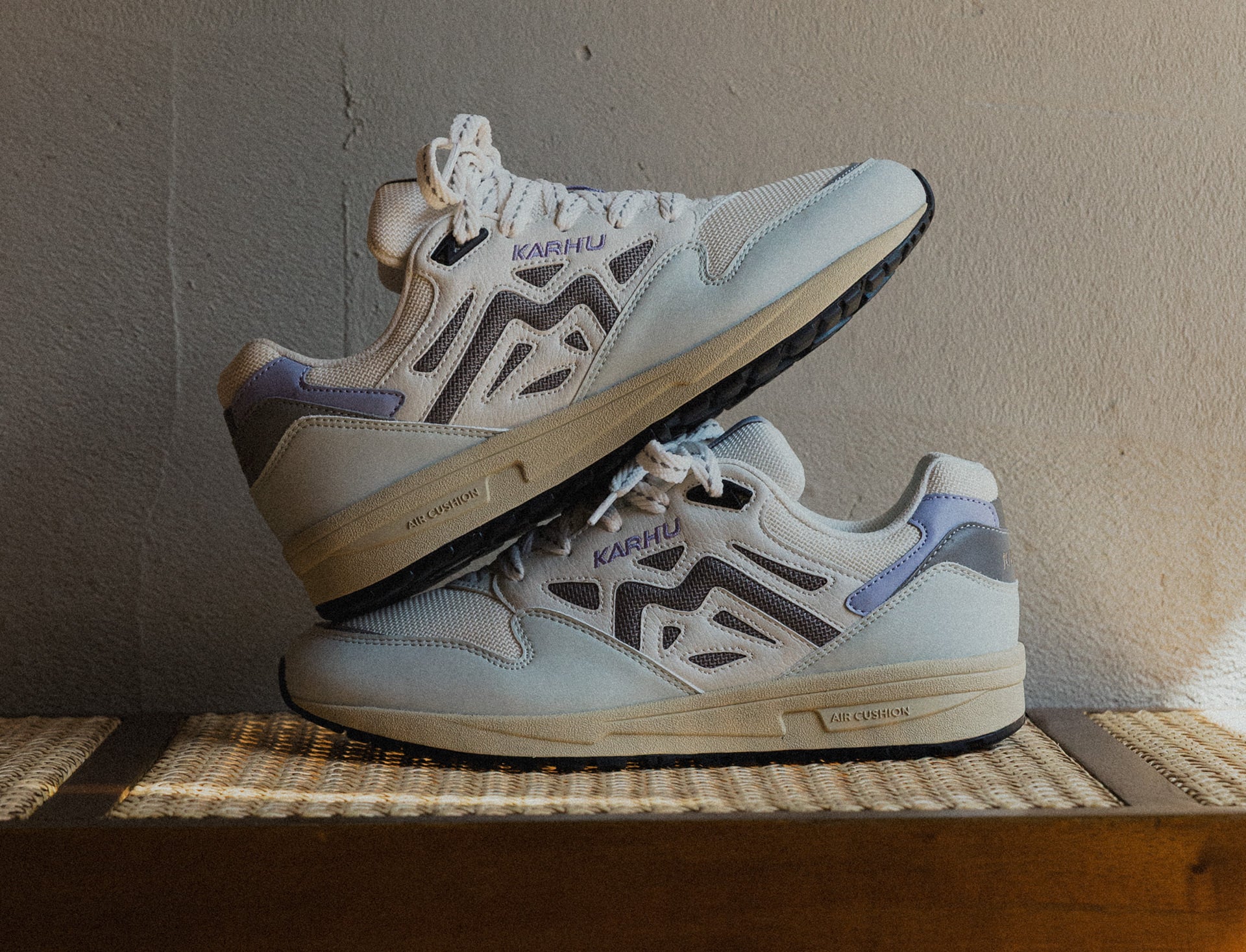 Karhu Legacy 96 foggy dew hematite