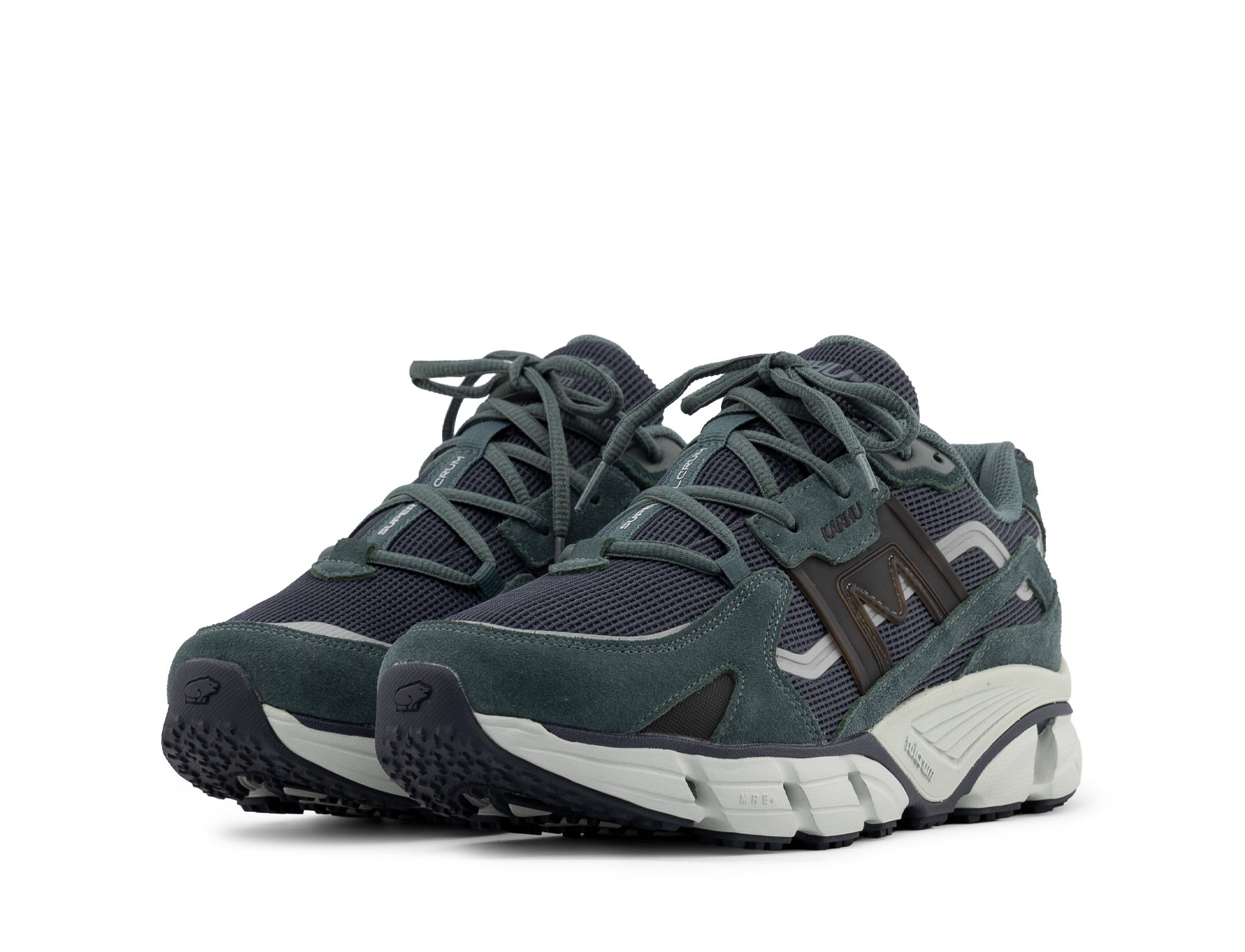 Karhu Super Fulcrum india ink black