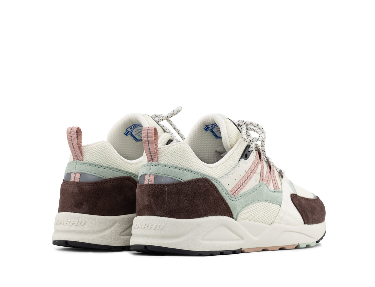 Karhu Fusion 2.0 shaved chocolate adobe rose