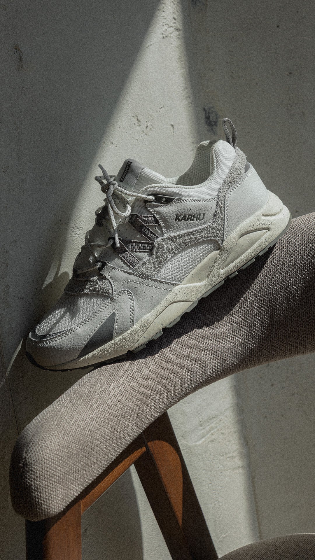Karhu Fusion 2.0 blanc de blanc hematite