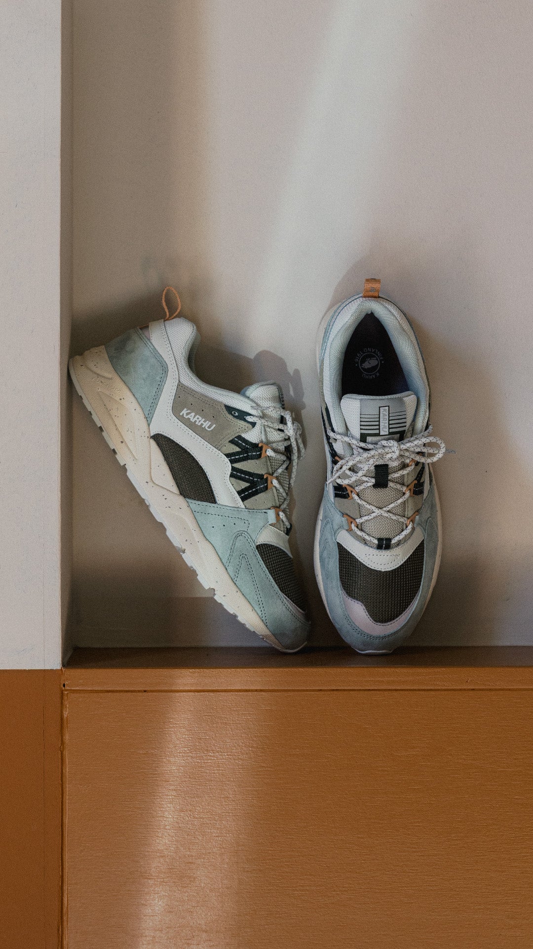 Karhu Fusion 2.0 sea foam pineneedle