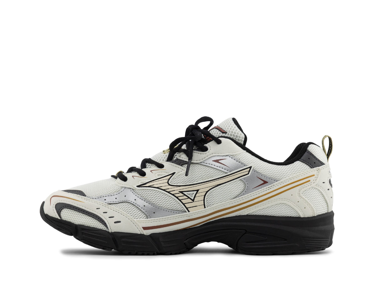 Mizuno MXR snow white summer sand henna