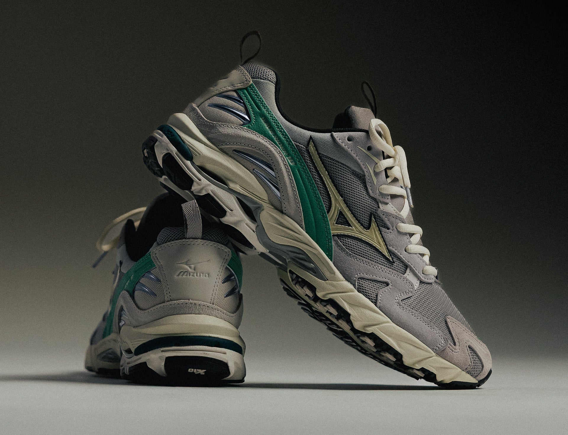 Mizuno Wave Rider 10 Premium opal gray pristine creme de menthe