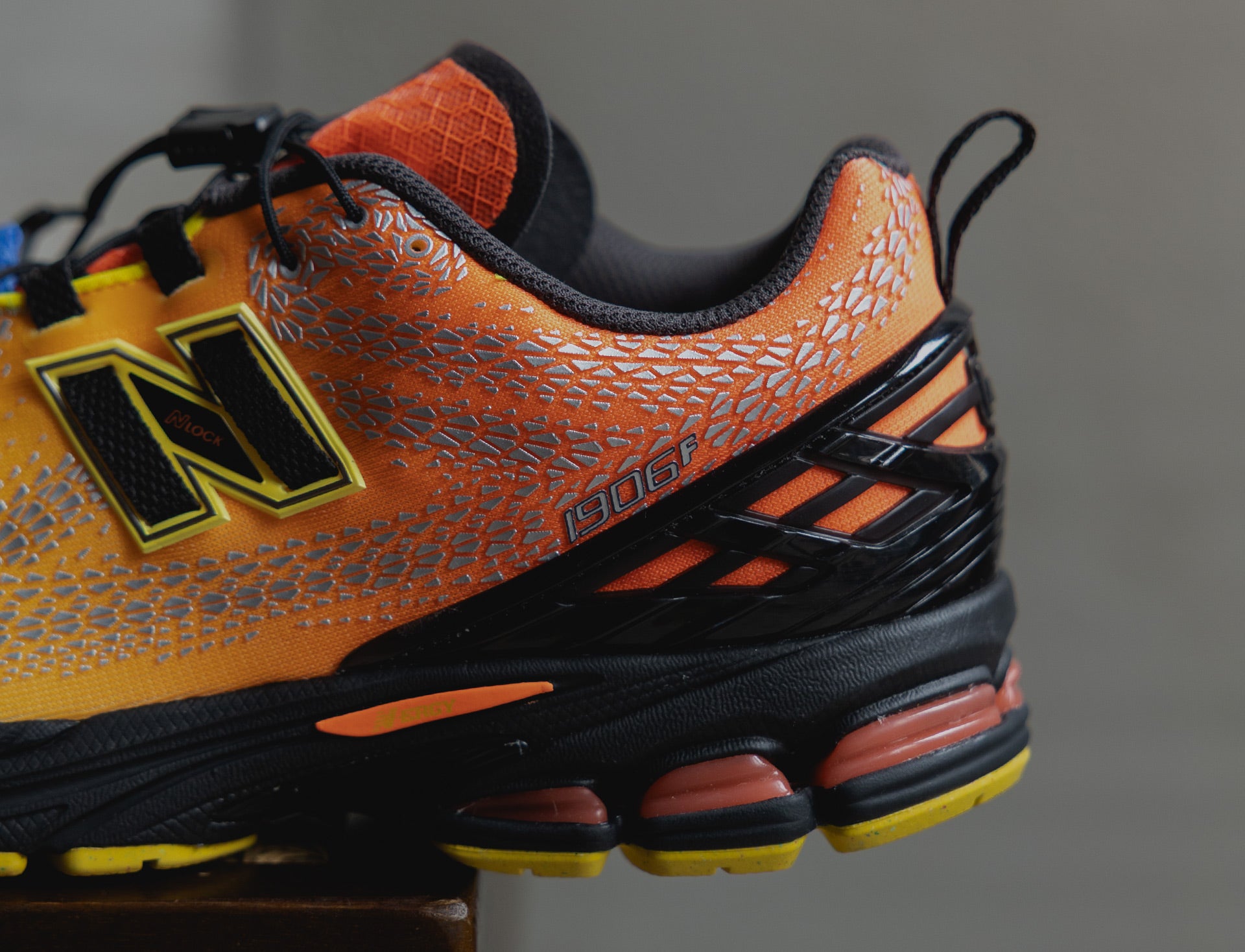 New Balance 1906R Utility punch yellow