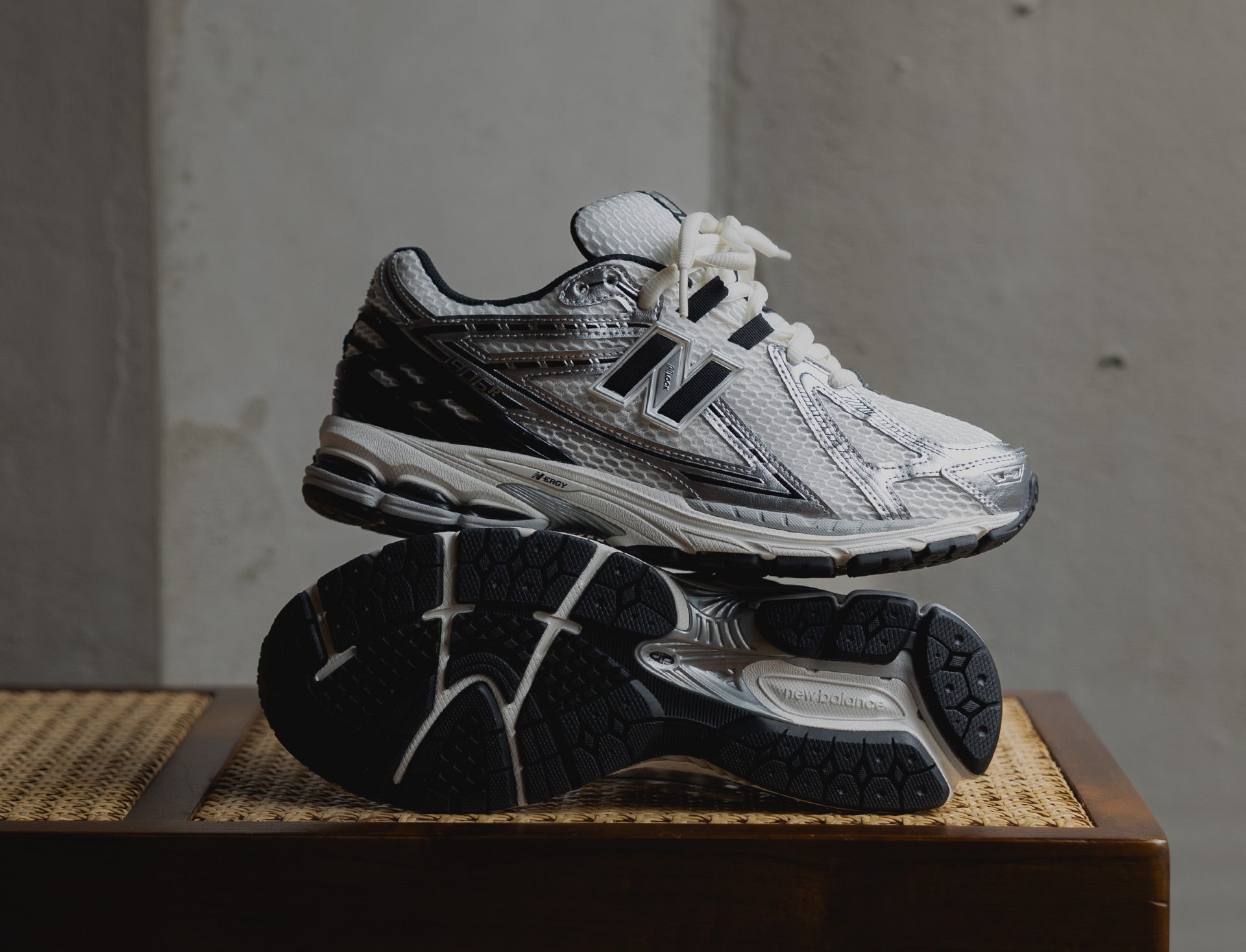 New Balance 1906R silver metallic