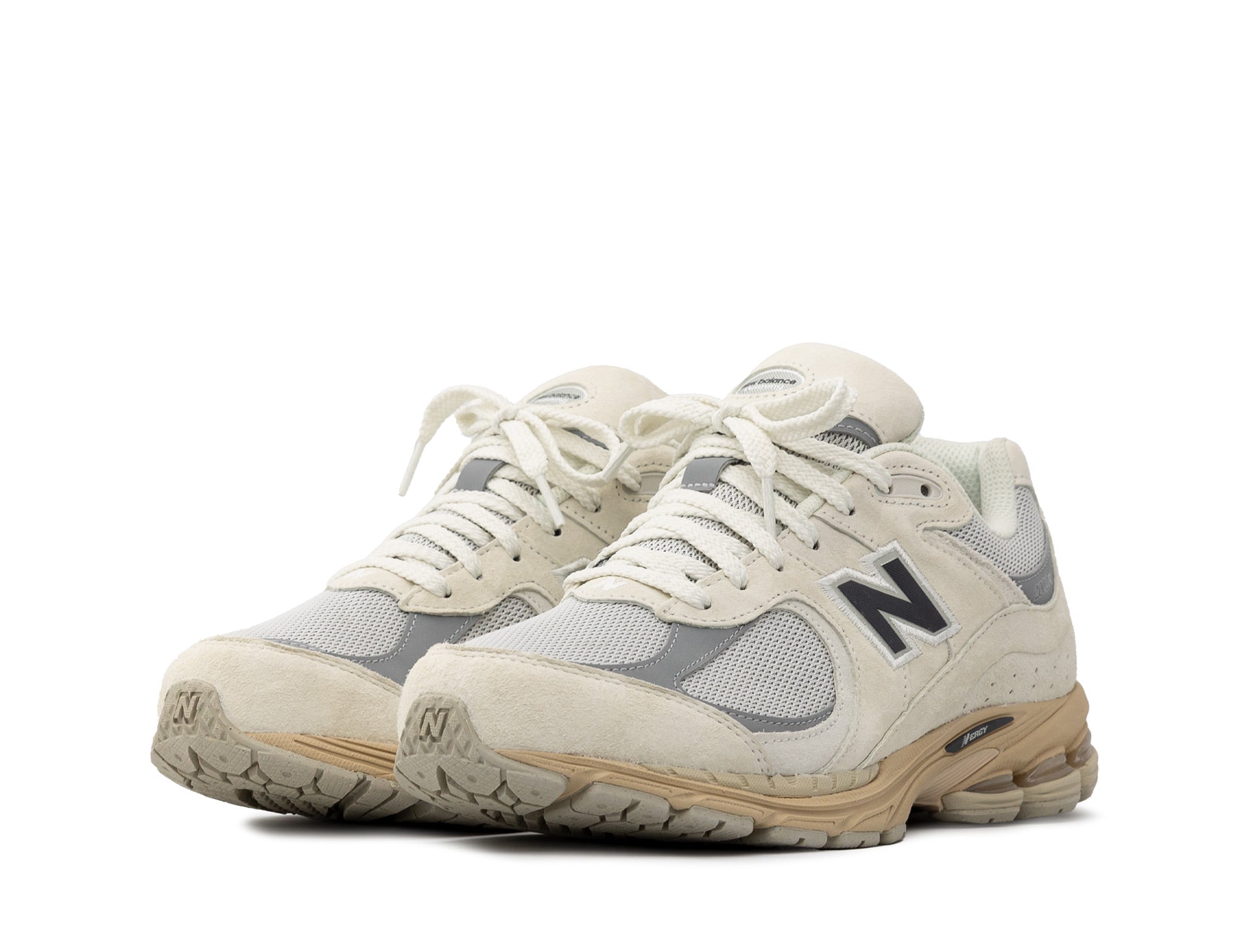 New Balance 2002R linen rain cloud black cement