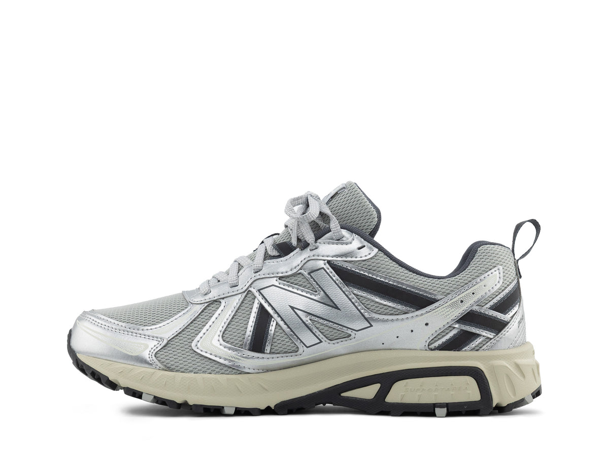 New Balance 410 rain cloud magnet