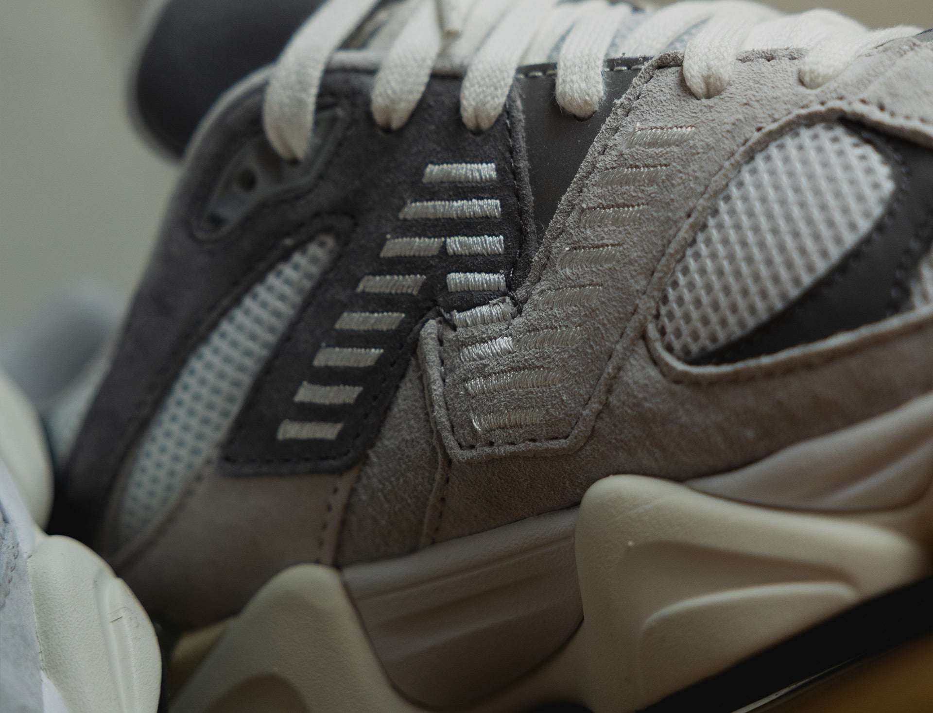 New Balance 9060 rain cloud castlerock white grey