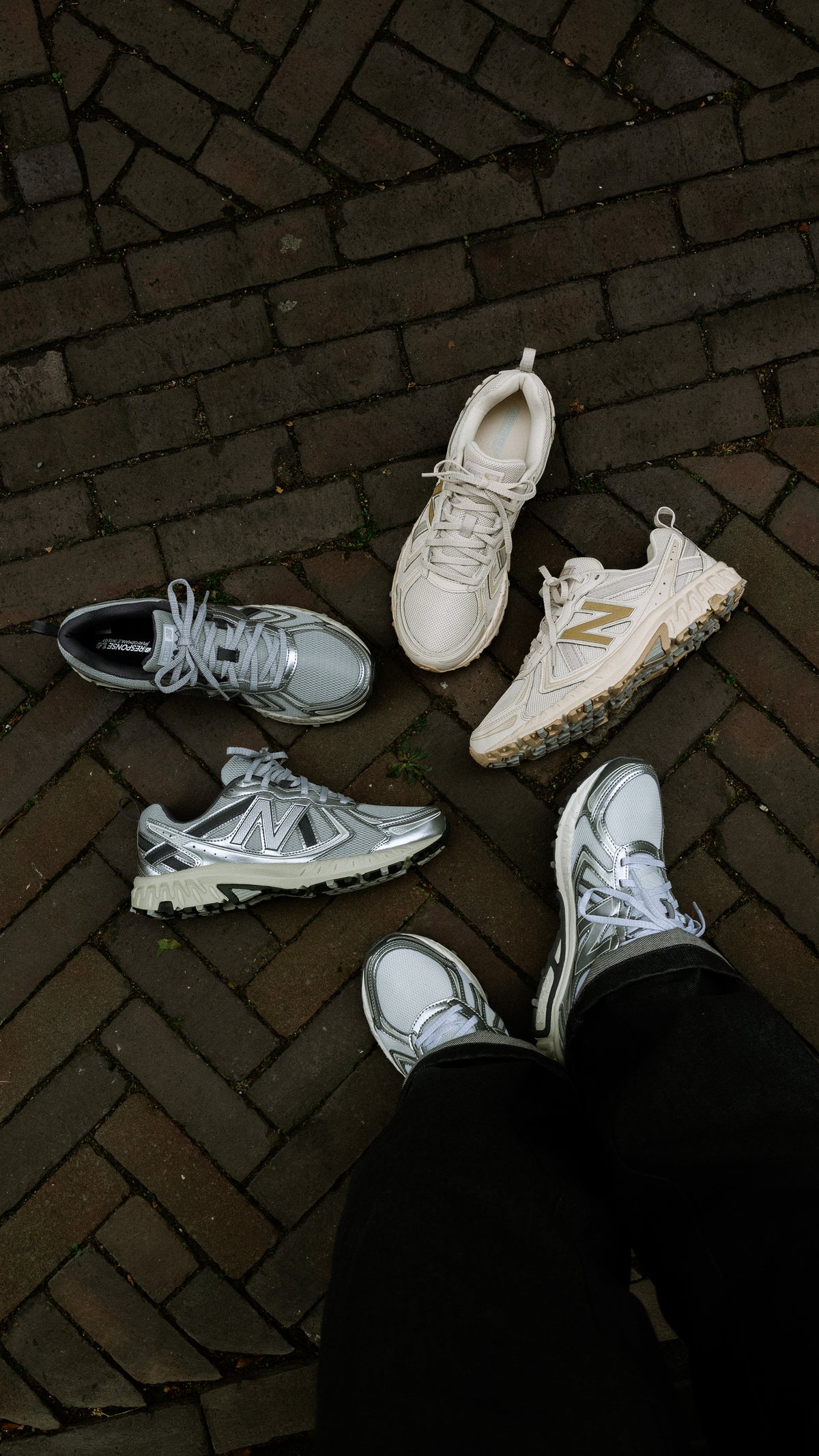 New Balance 410 grey gold
