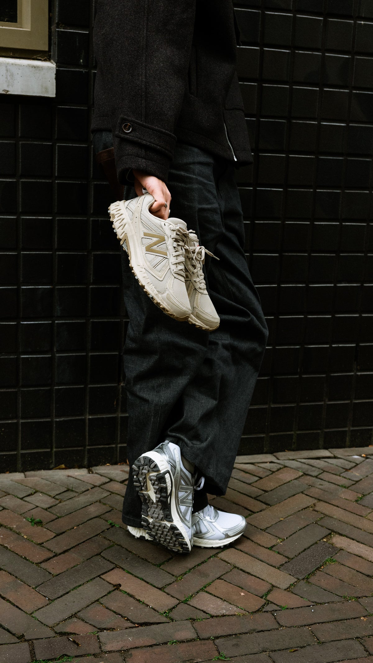 New Balance 410 grey gold