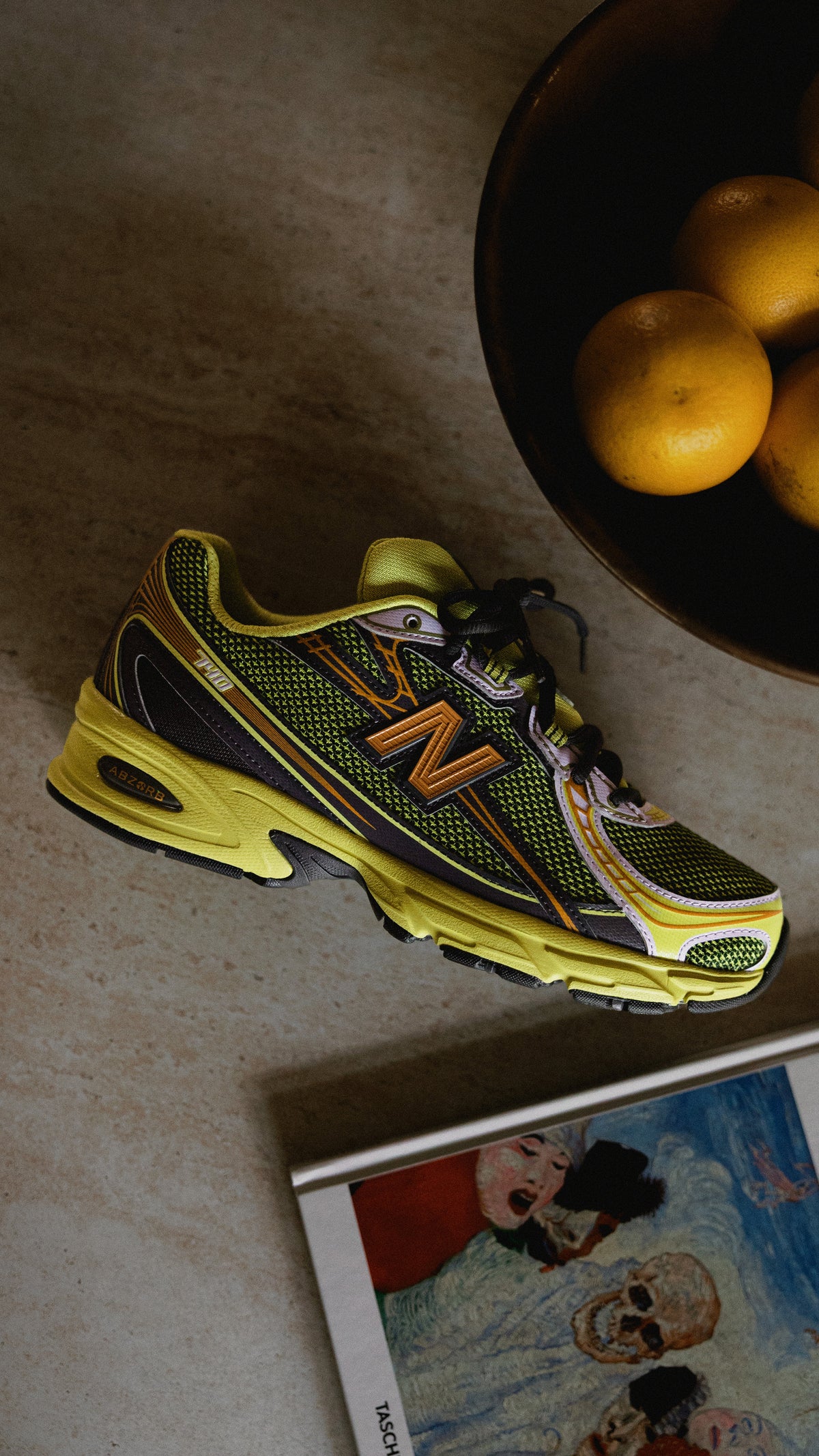 New Balance 740 field green