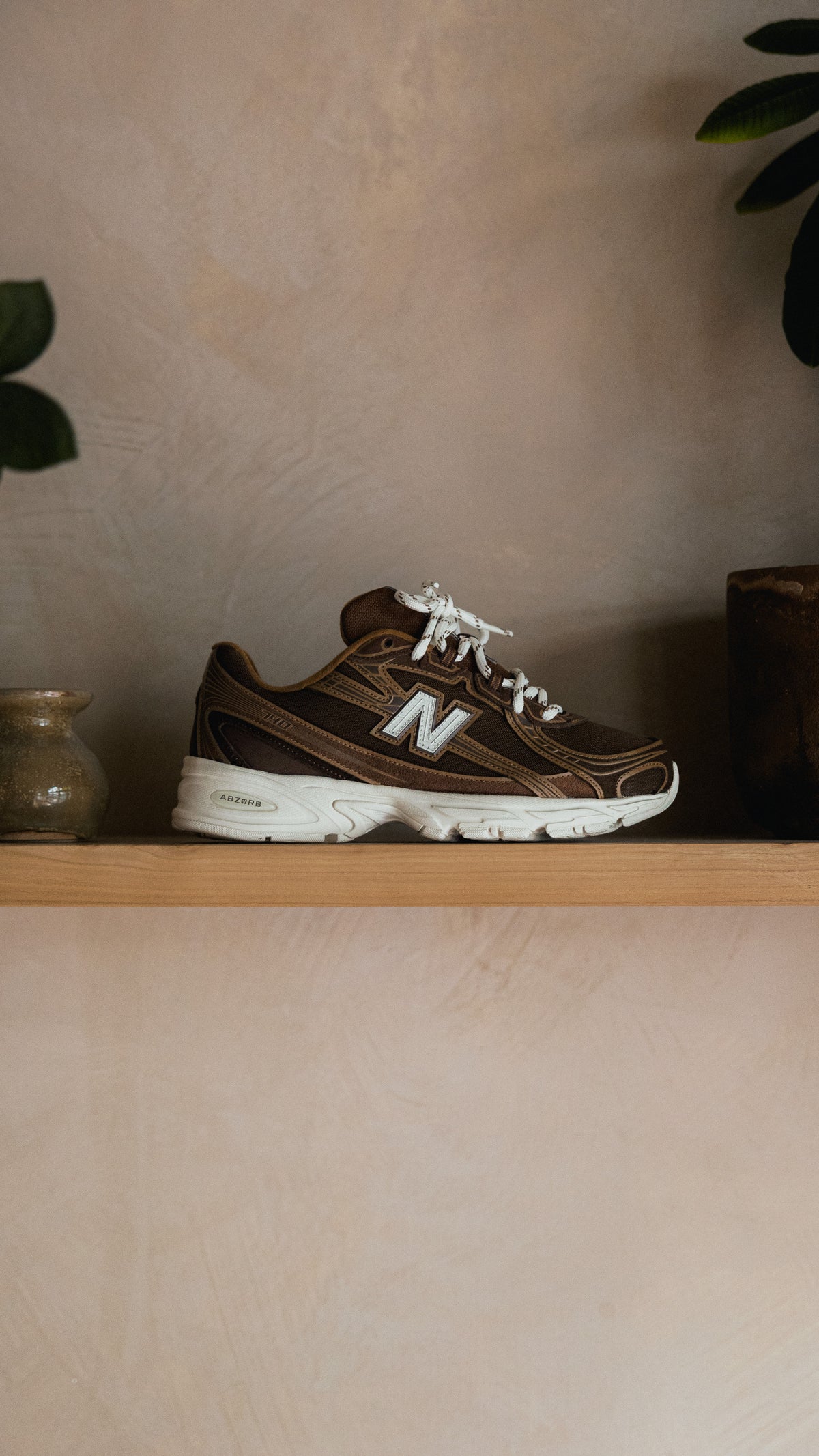 New Balance 740 pumpernickel