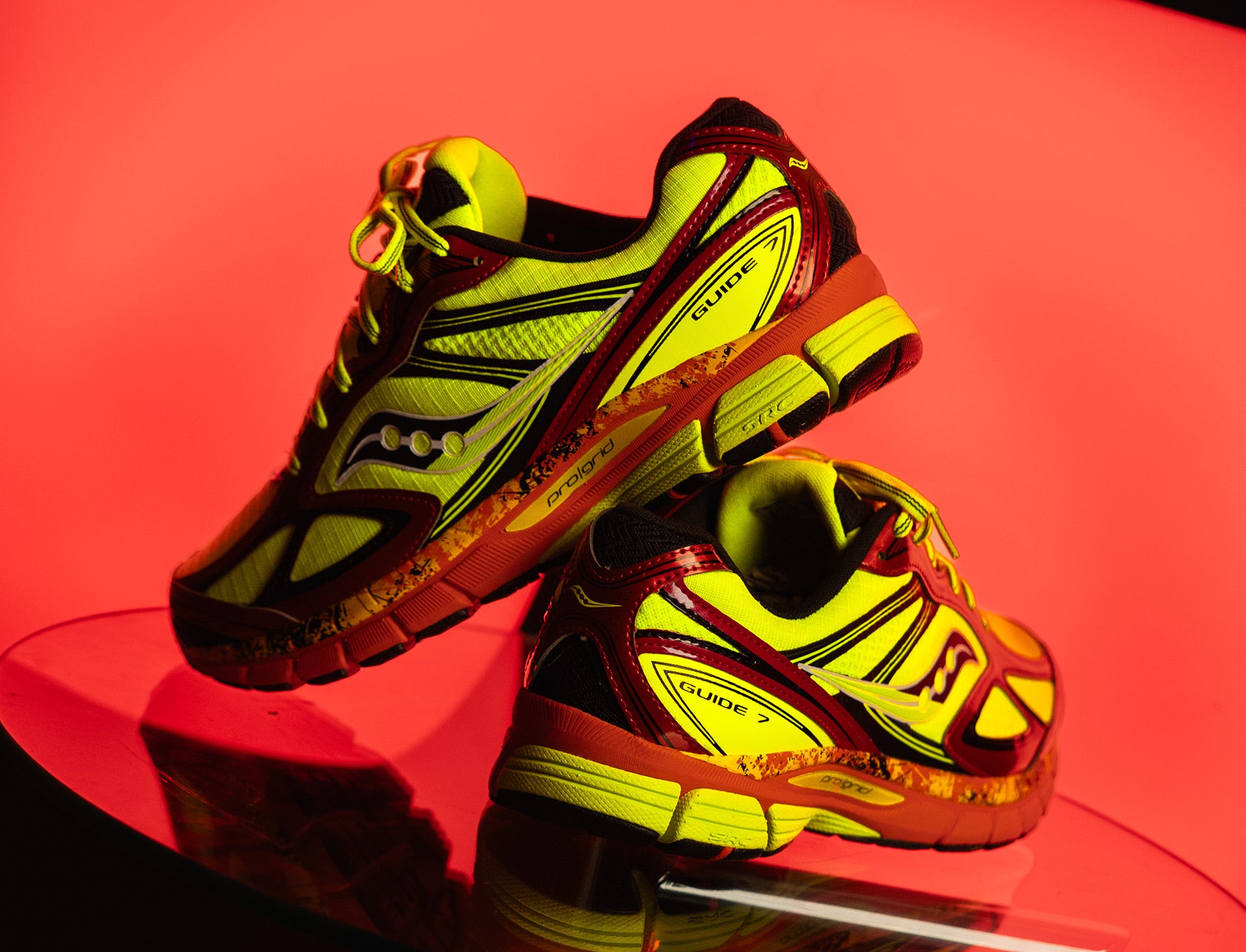 Saucony Progrid Guide 7 canary