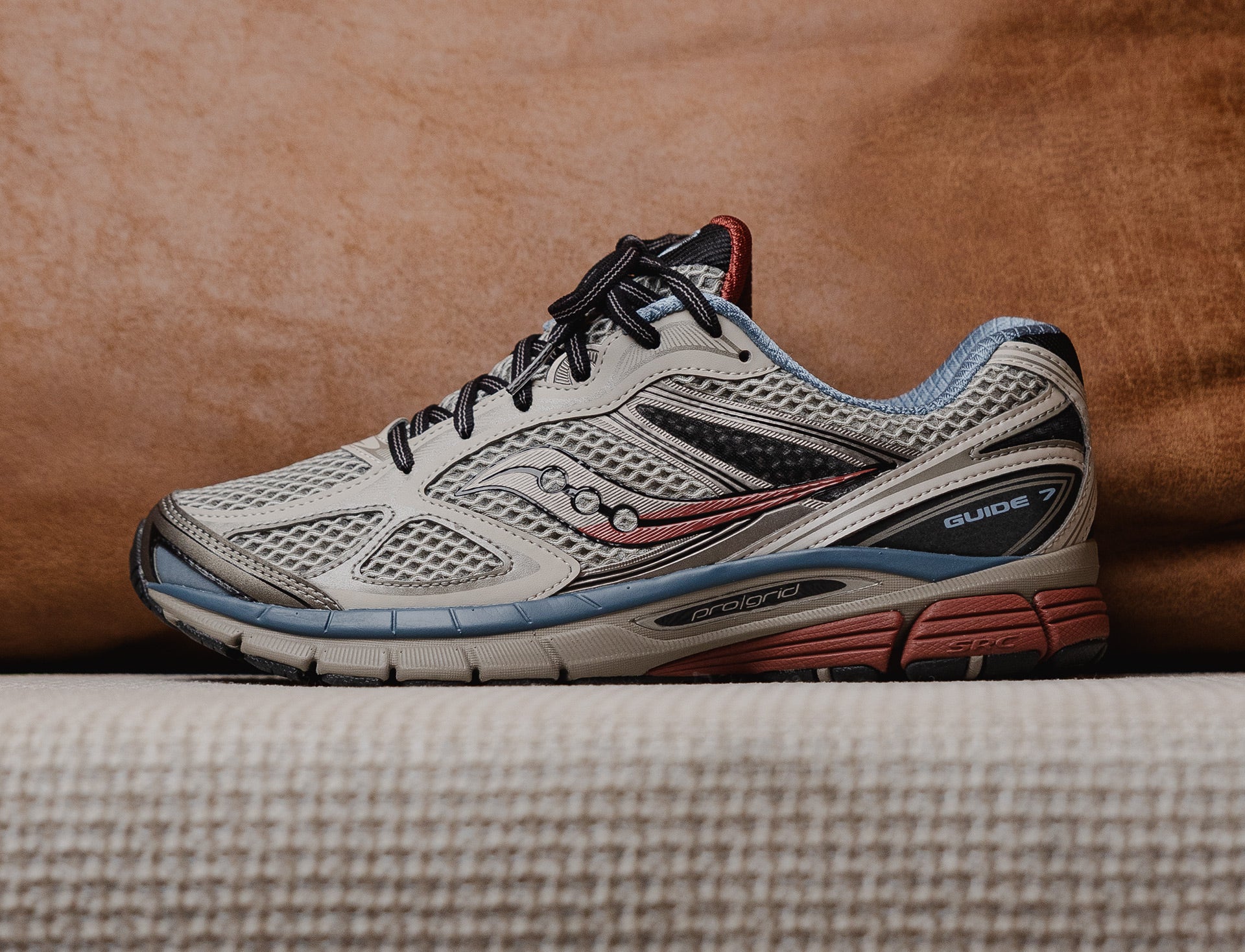 Saucony Progrid Guide 7 taupe black
