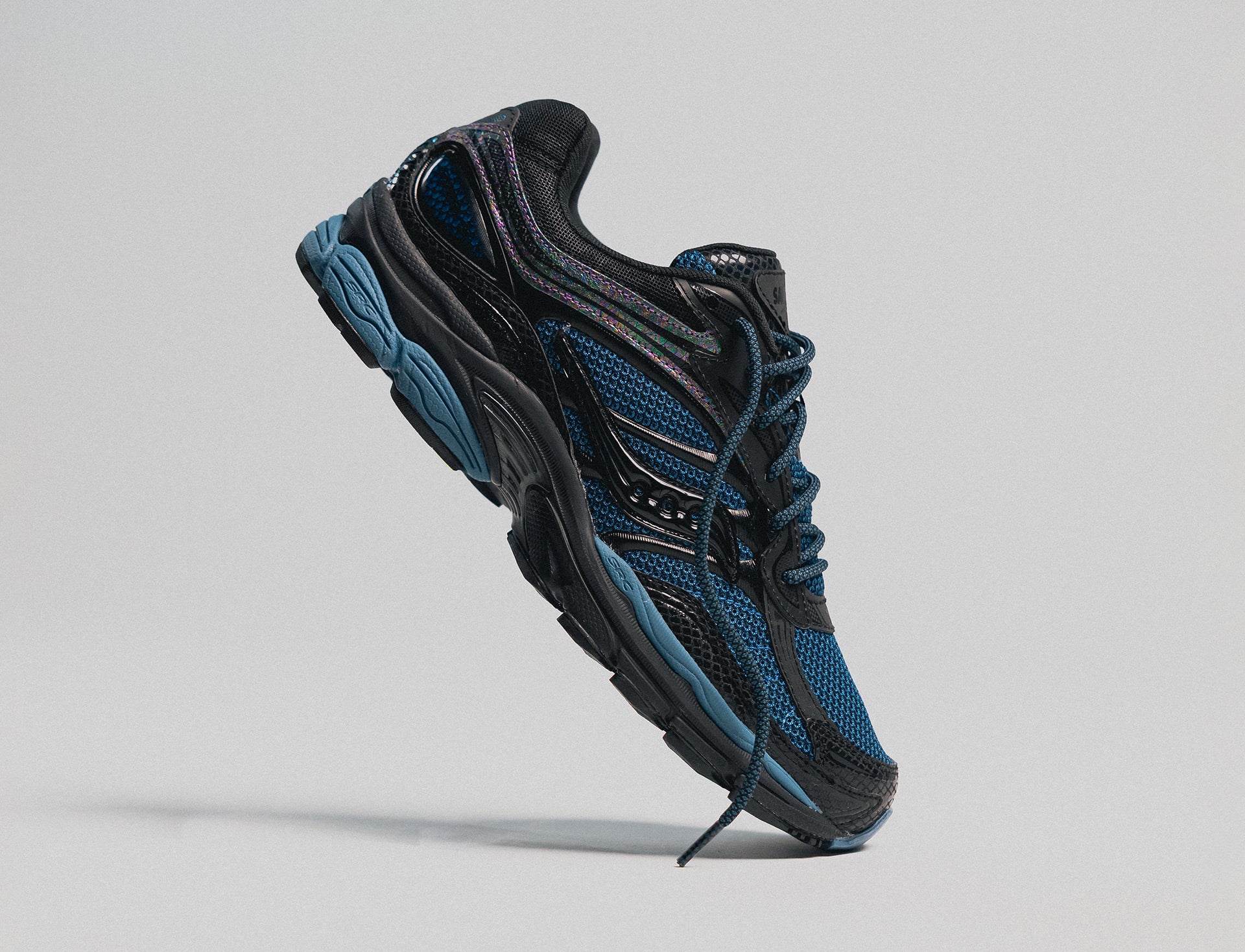 Saucony Progrid Omni 9 Glowaconstrictor Pack black glow