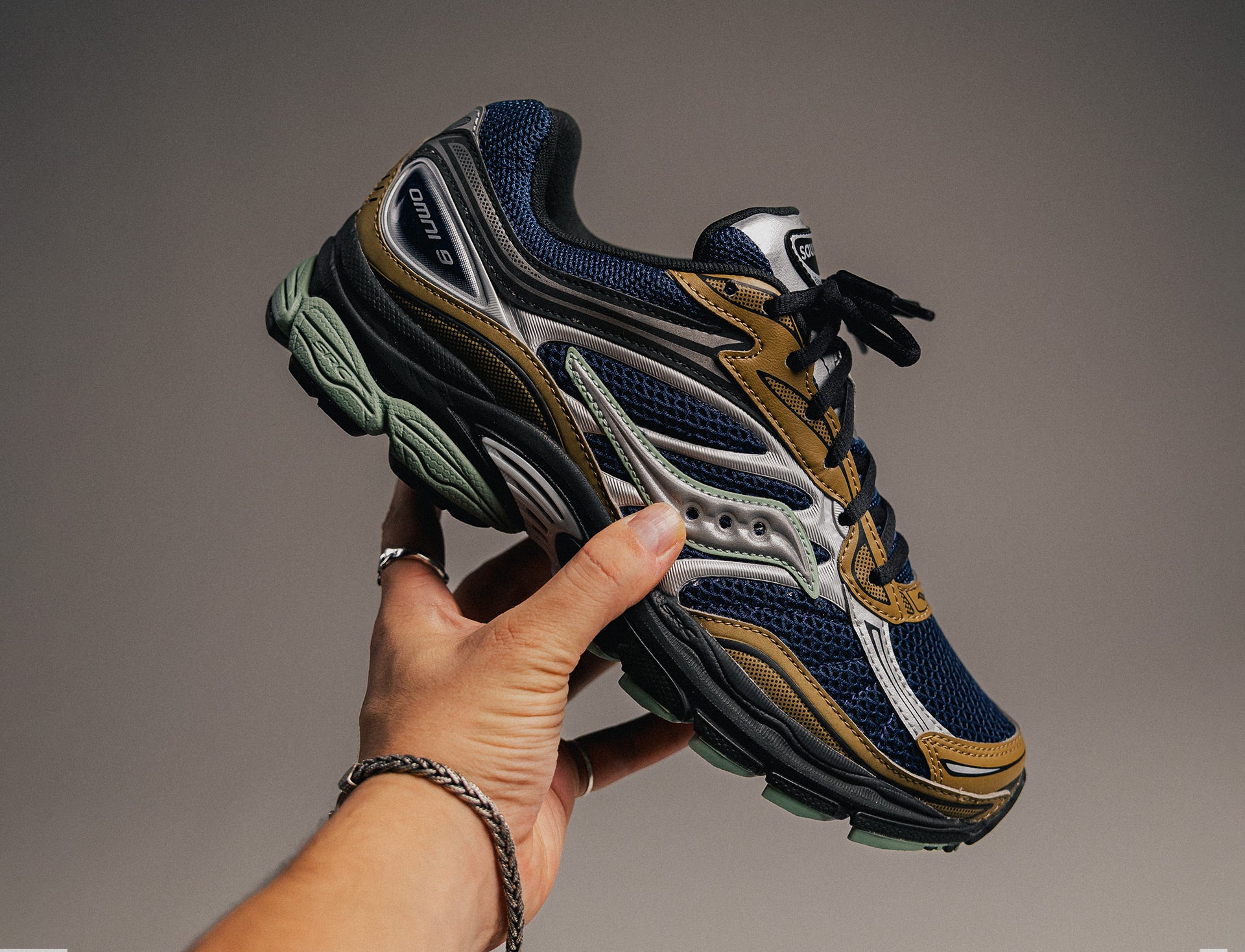 Saucony Progrid Omni 9 brown navy