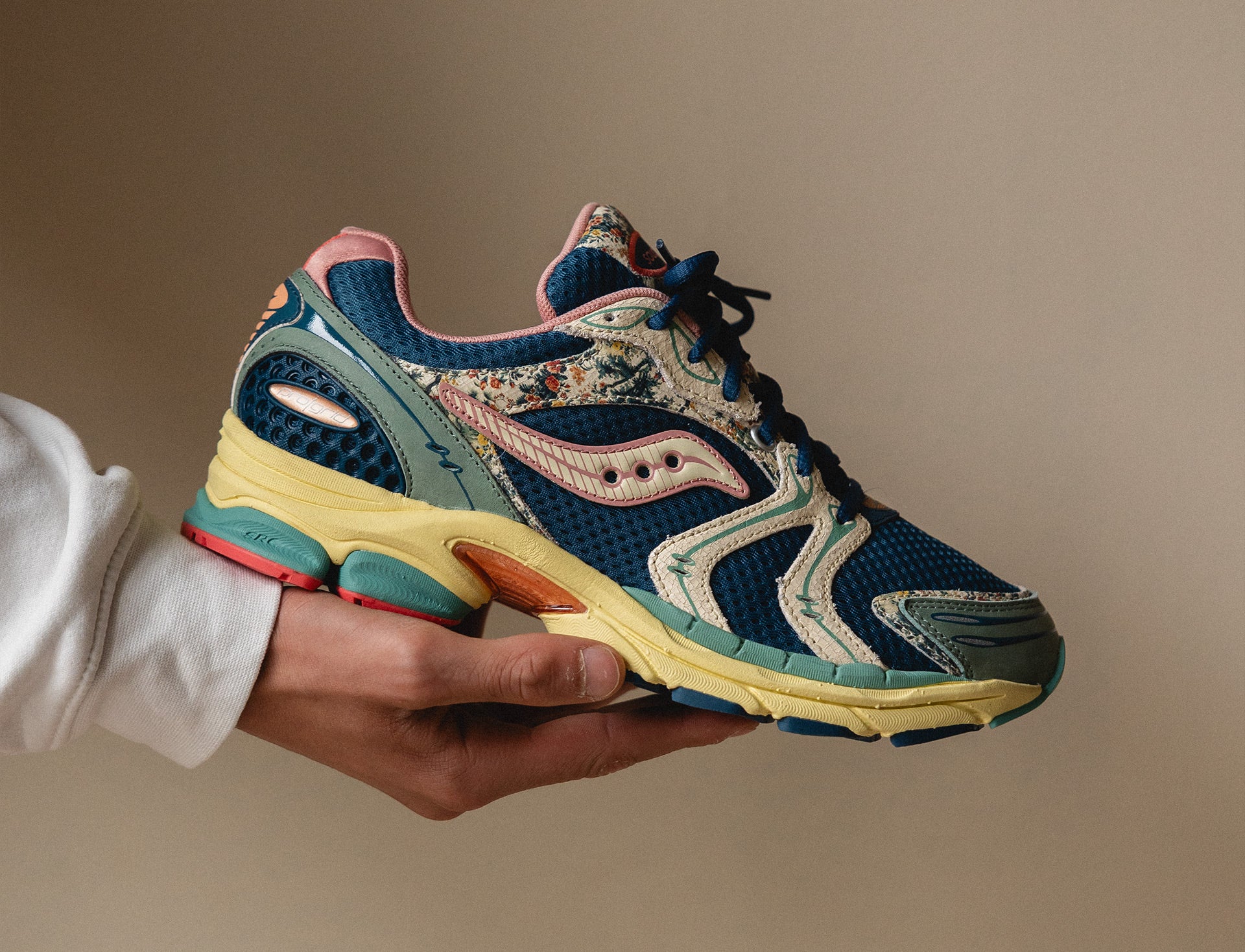Saucony Progrid Triumph 4 blue beige