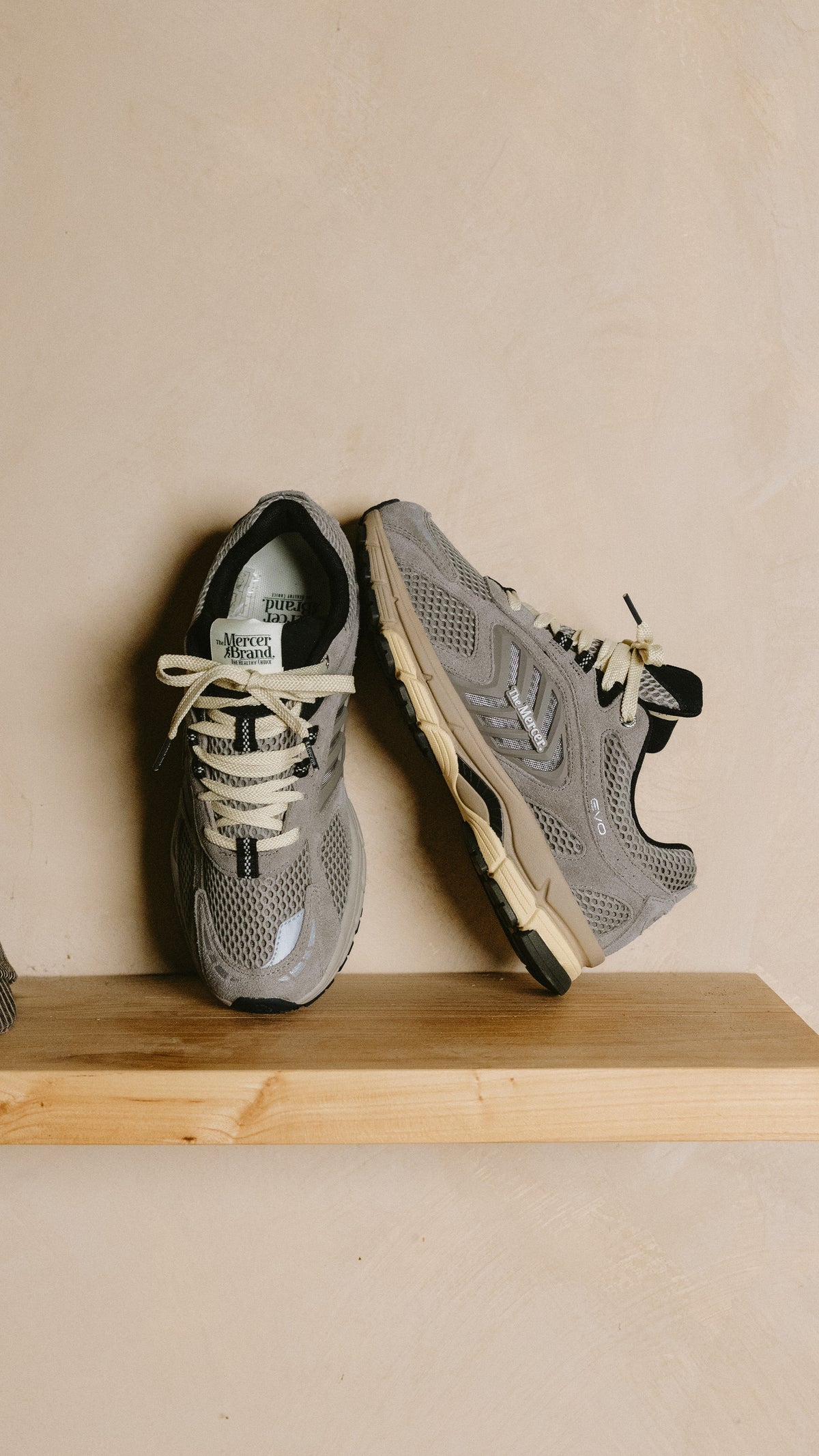 Mercer The Re-Run EVO Nubuck sand