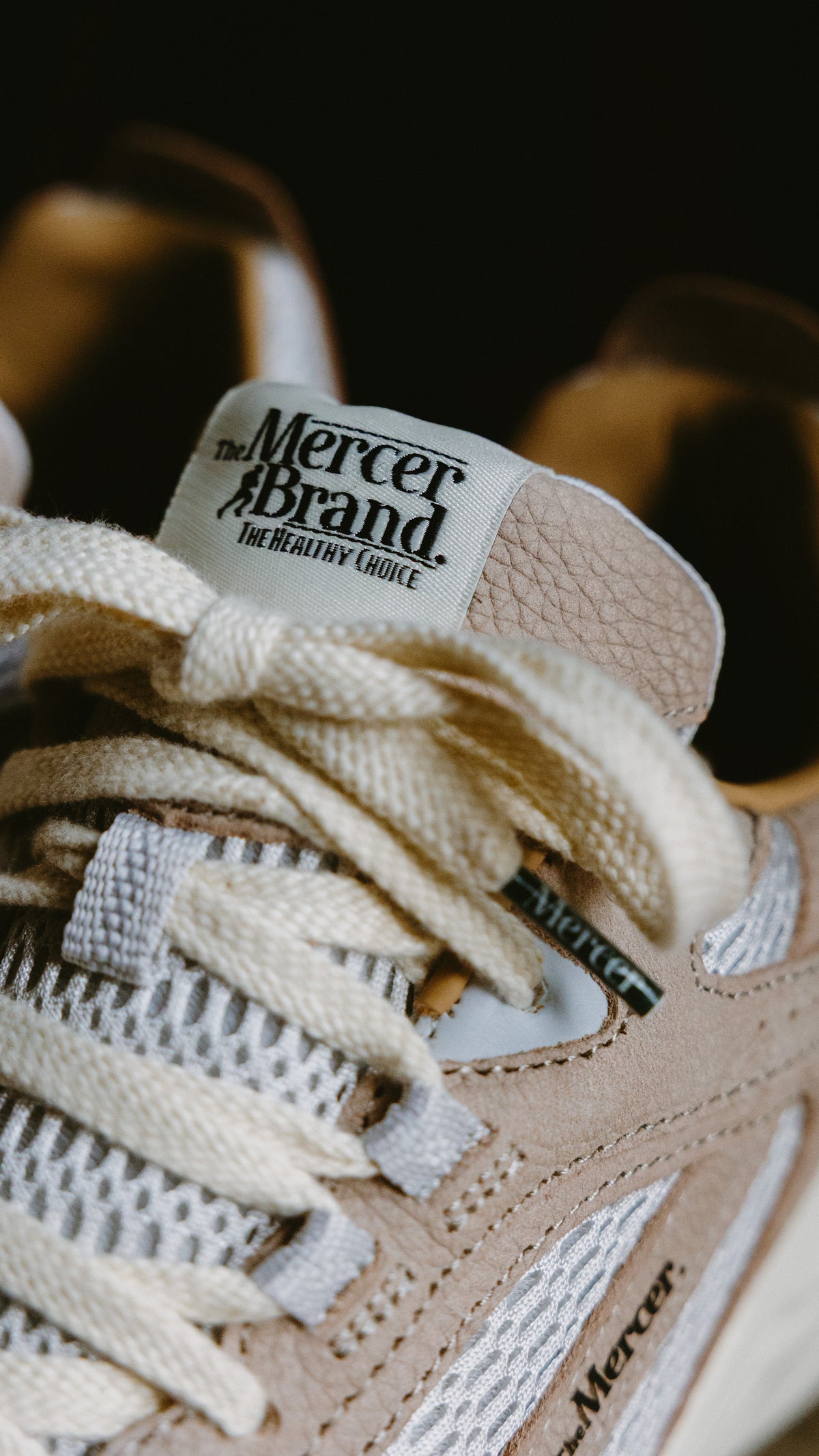 Mercer The Re-Run Max Nubuck off white