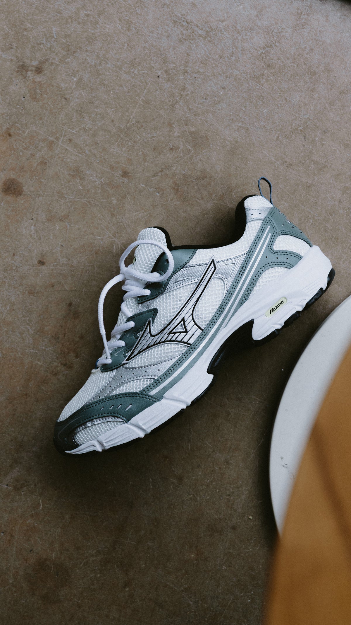 Mizuno MXR snow white silver balsam green