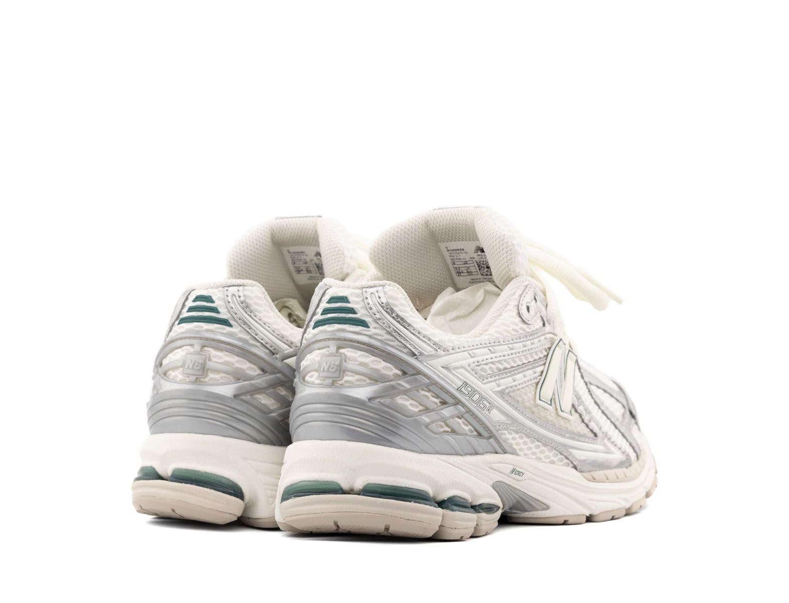 New Balance 1906R silver metallic sea salt new spruce 4