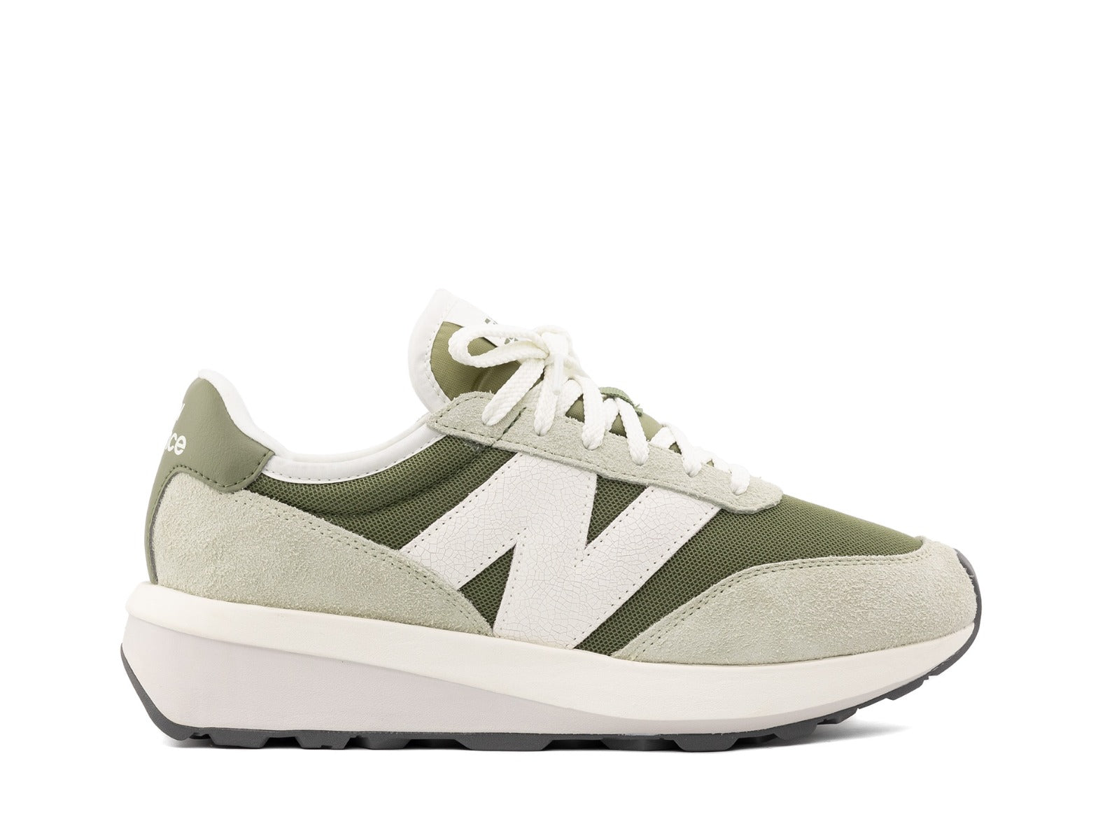 New Balance 370 green 1