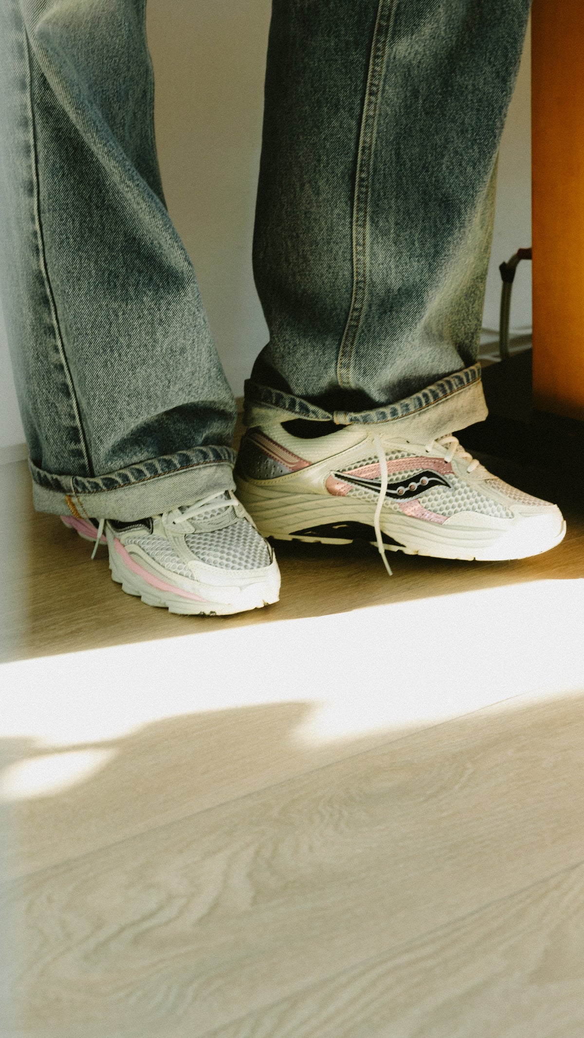 Saucony Progrid Omni 9 eggshell touch