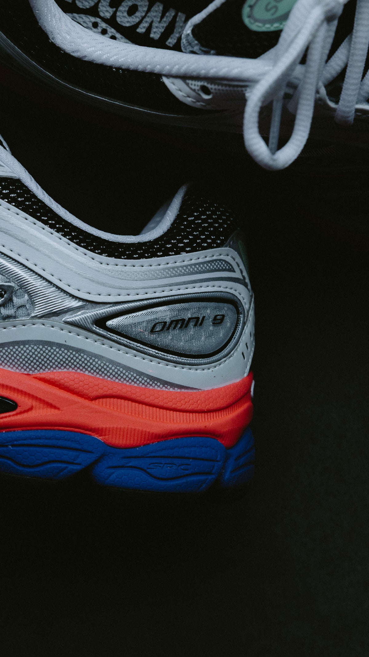 Saucony Progrid Omni 9 white vizired